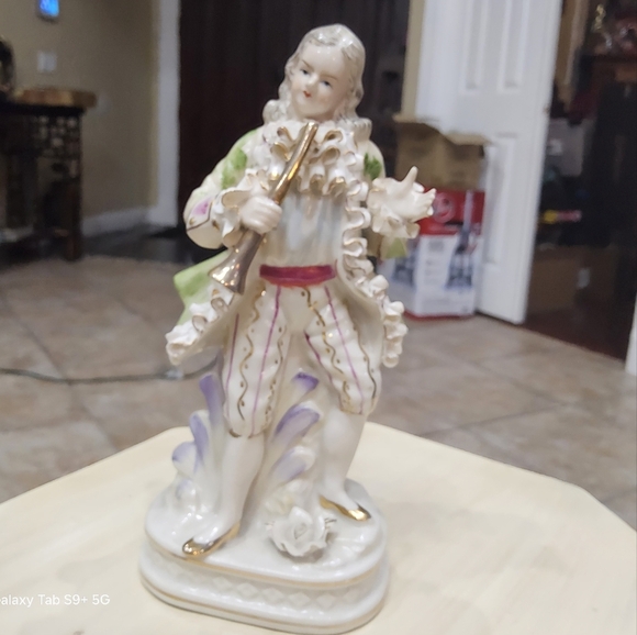 Charming Ceramic Musician Figurine with Green and Purple Accents - Picture 3 of 3